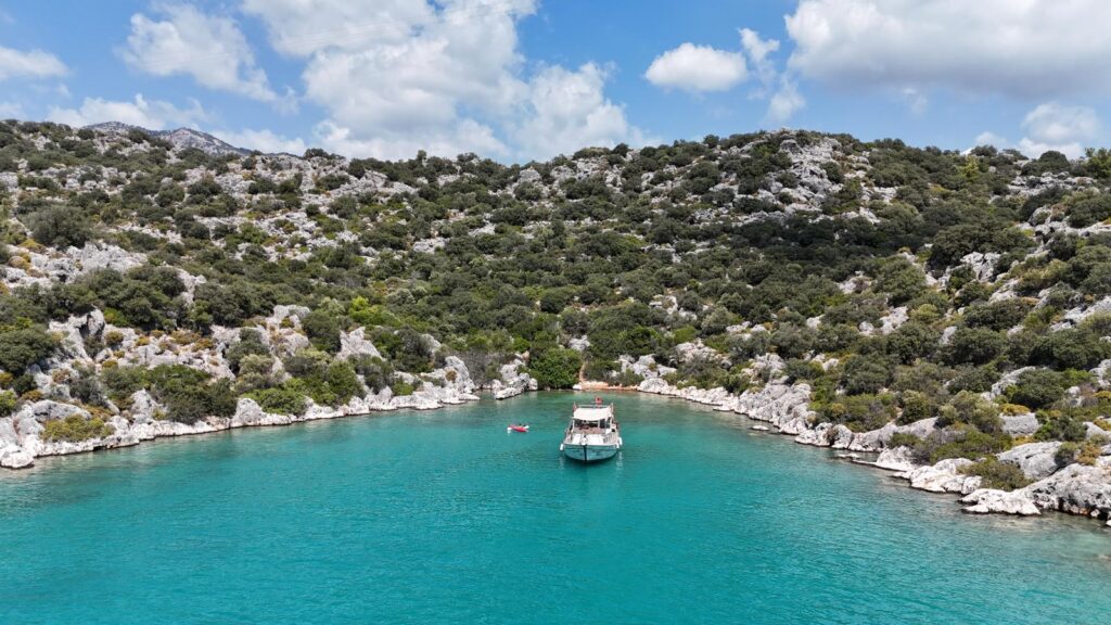 WhatsApp Image 2025-110-24 at 21.48.01